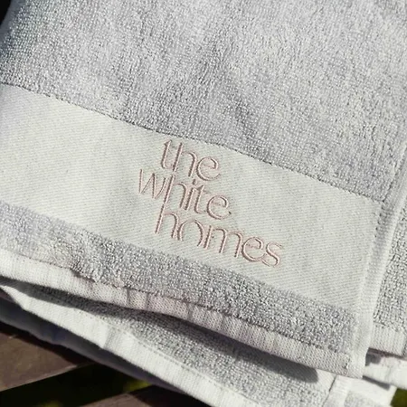 The White Homes Golfyfun Wh4 Vila *